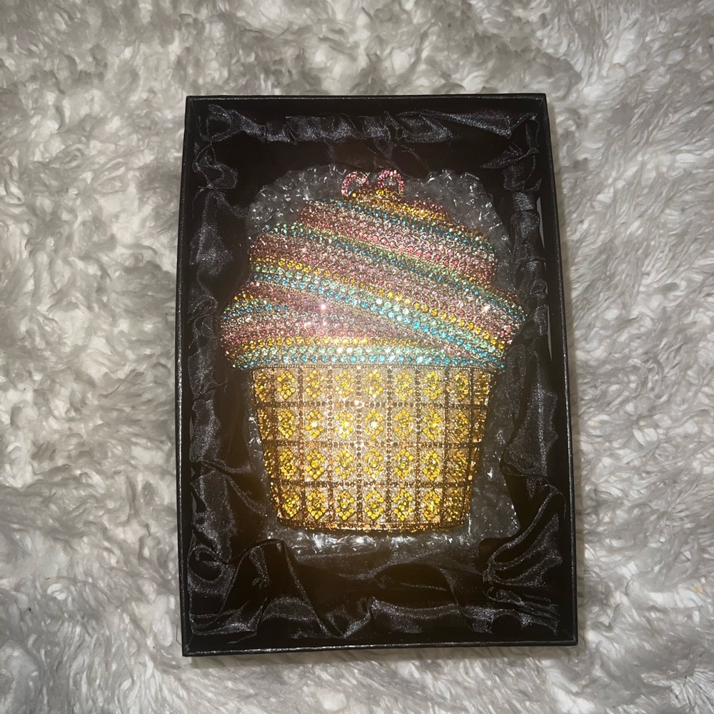 Cupcake rhinestone bag